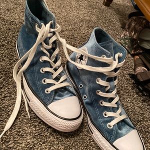 blue Velvet converse